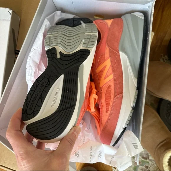 New Balance 990v6 sneakers, Men’s 11.5 Sunrise Rose Suede MADE in USA - Picture 5 of 9